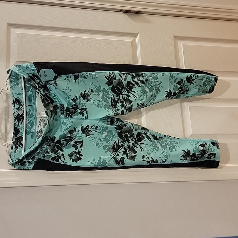 LulaRoe Rise Brave 2x NWT